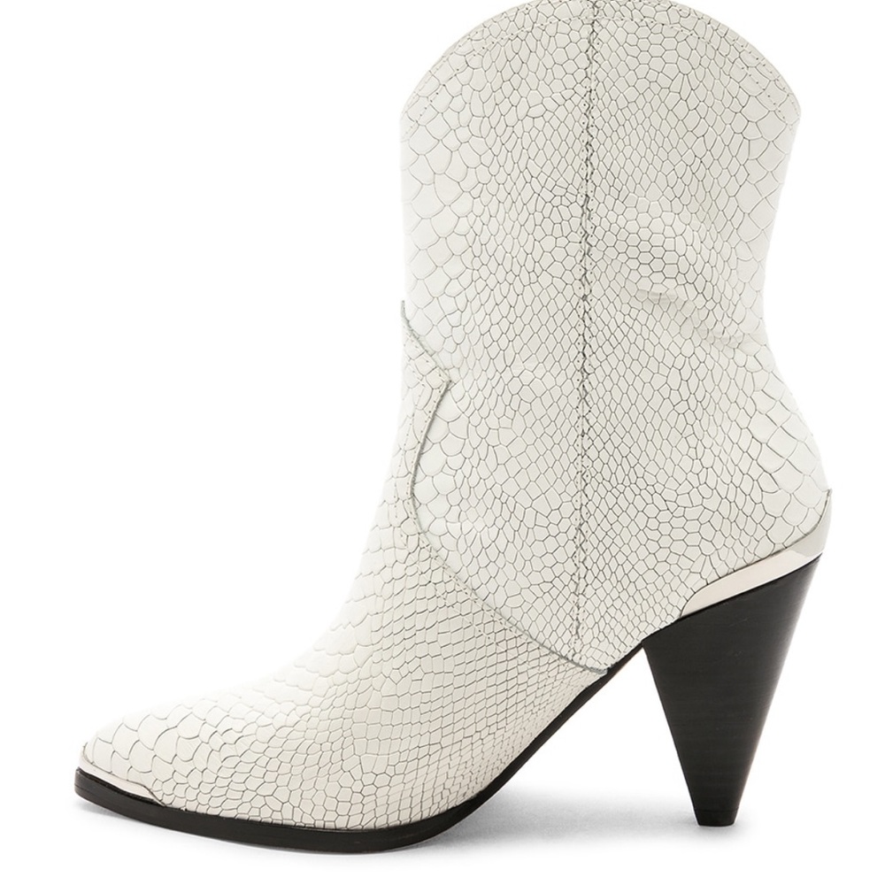 Joie Garner Bootie in white, size 36.5